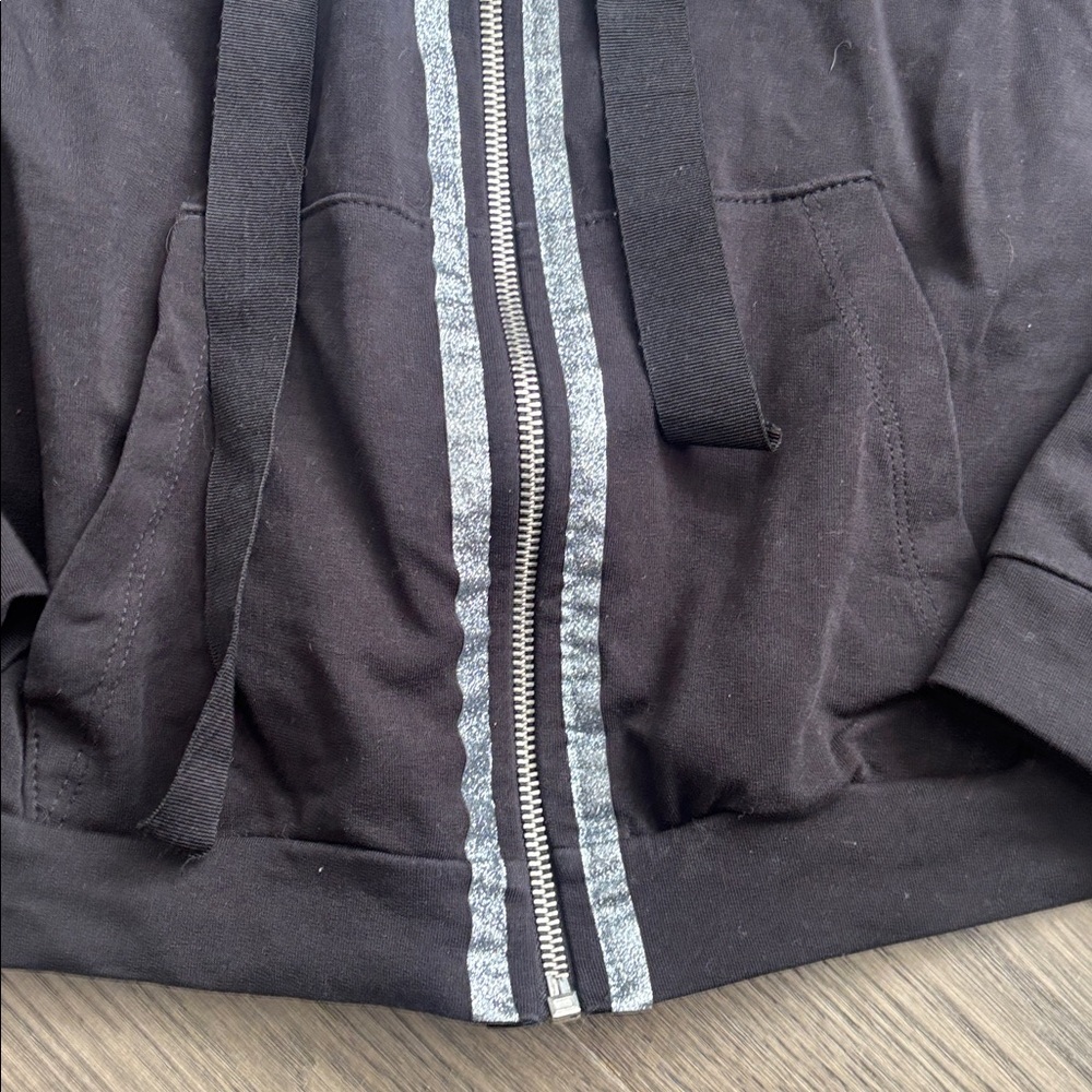Rinascimento | Black Zip Up Hoodie With Silver Sparkle Accent Size Large - Picture 3 of 9